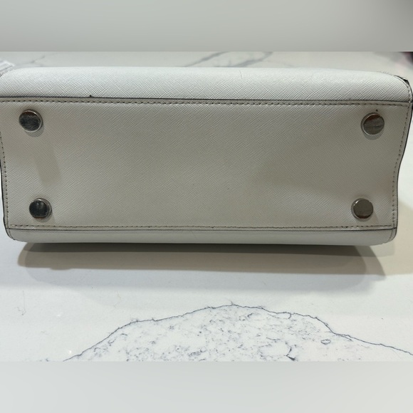 Michael Kors  Prism Bag - Picture 7 of 12